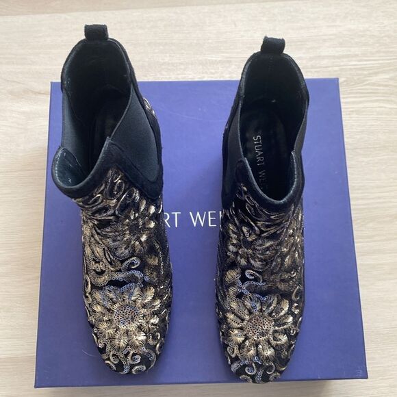 Stuart Weitzman Mediate Black Radiant Velvet Block Heel Booties - Picture 11 of 12